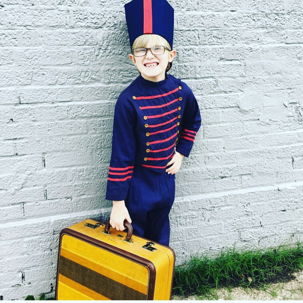 Bell Hop | DOLLY PYTHON